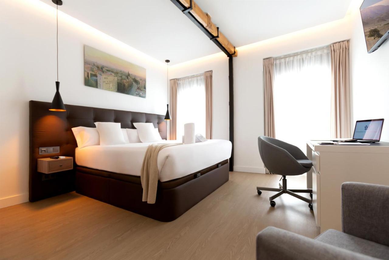 Suite Júnior com Varanda
