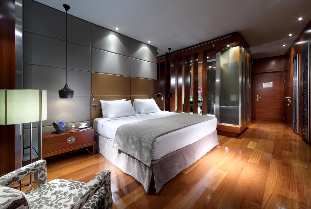 Quarto Duplo Superior com Cama Extra