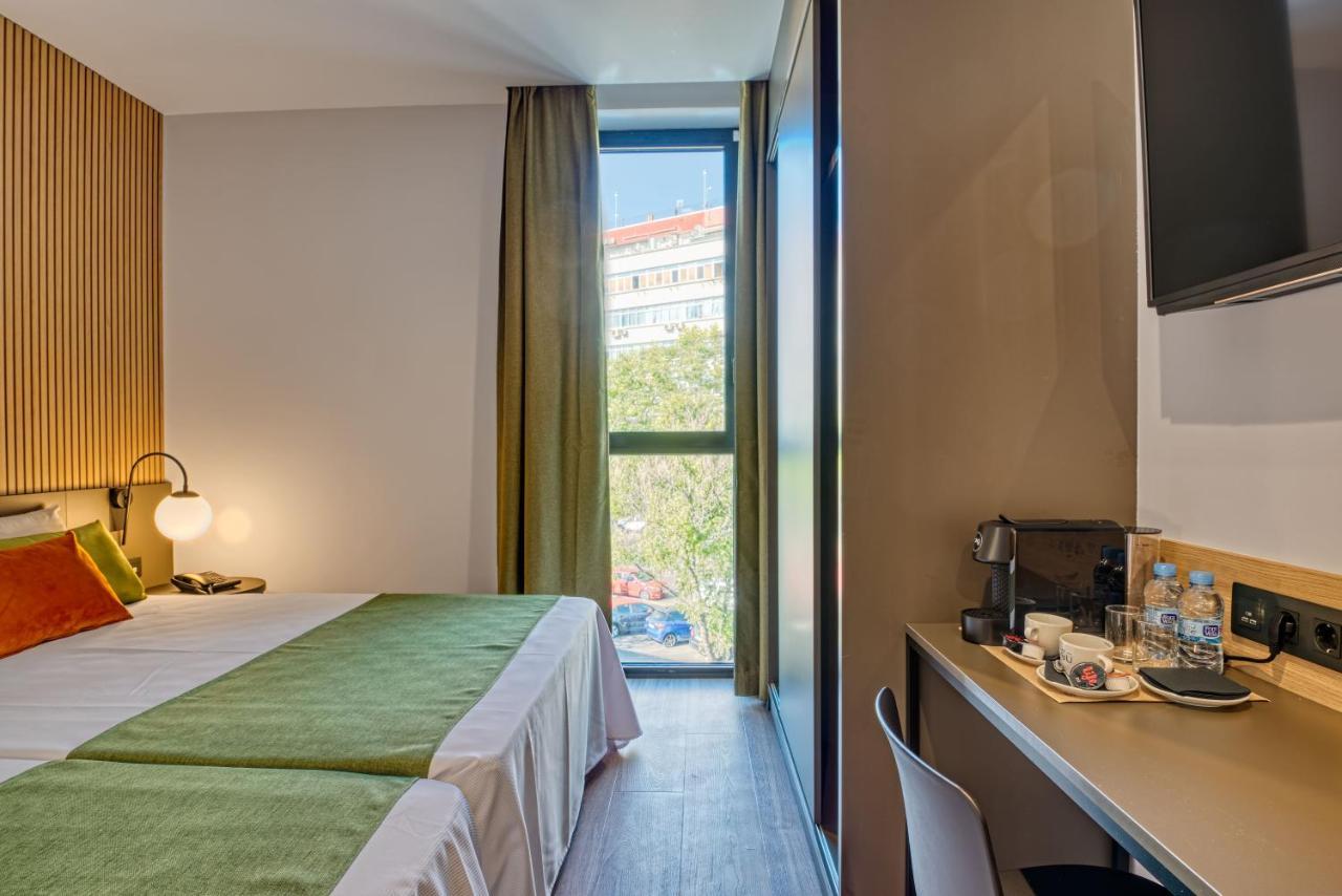 Quarto Triplo Standard