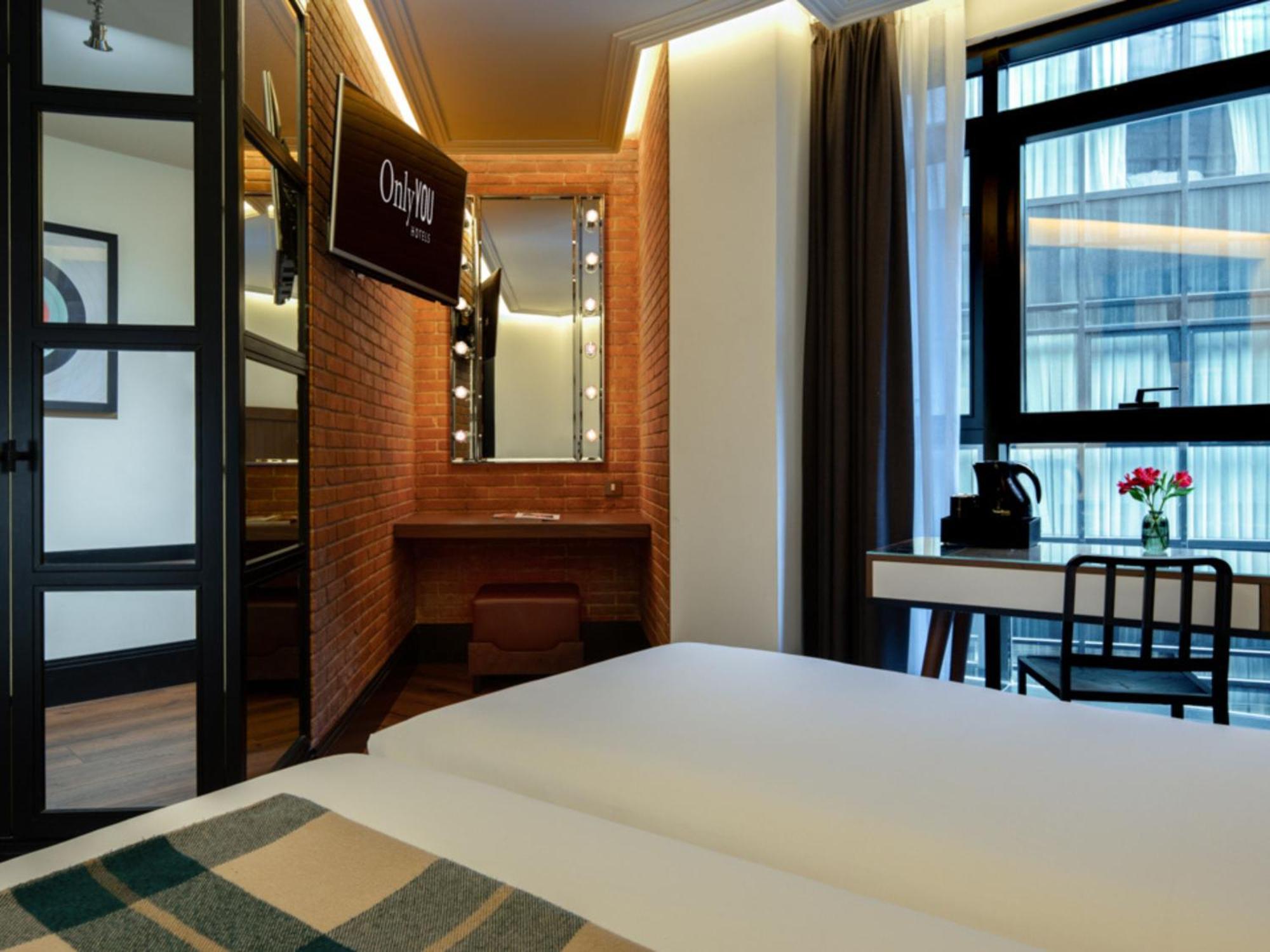 Small Double or Twin Room,1583683527:JPEG