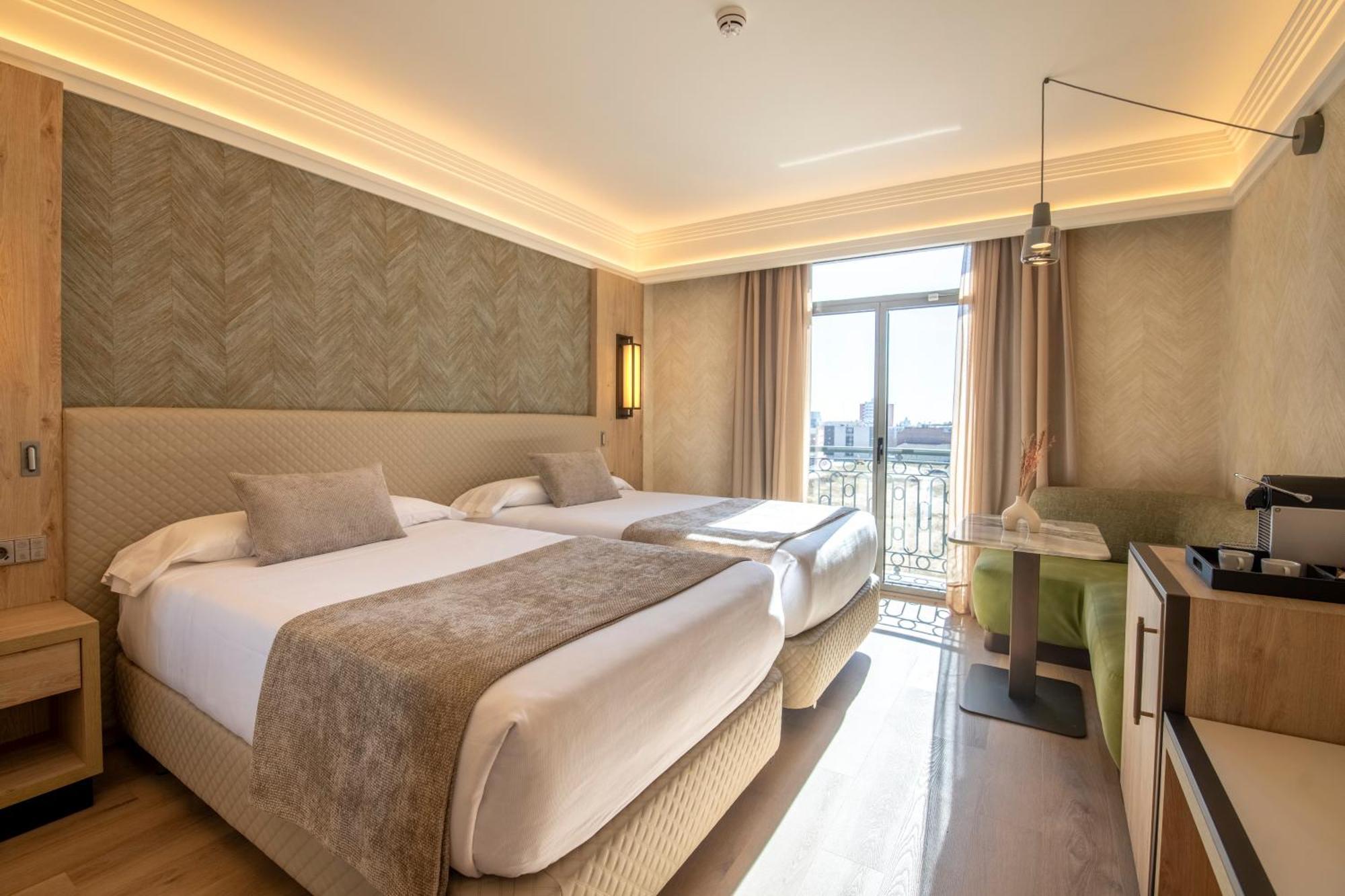 Standard Twin Room,1649013155:JPEG