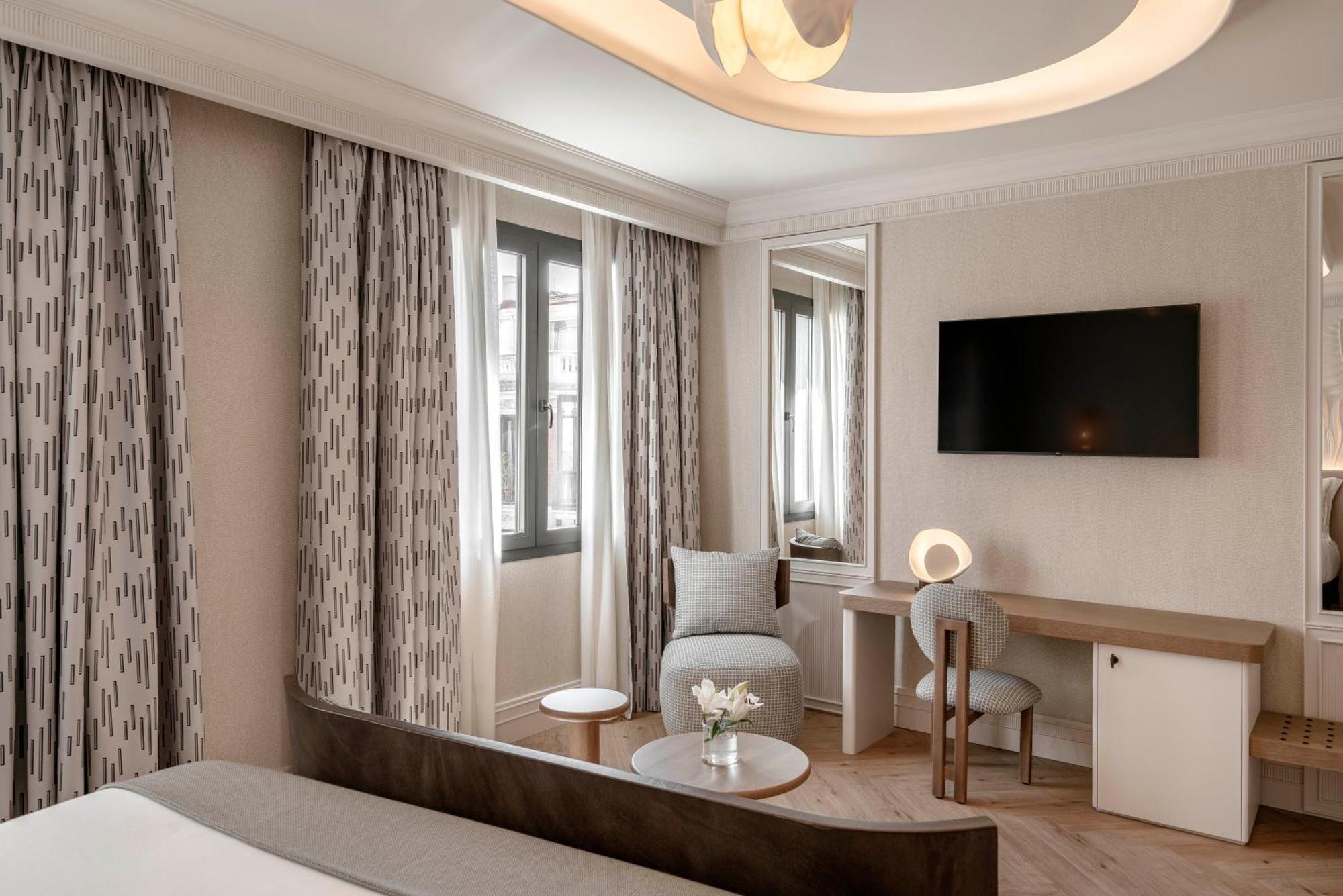 Grand Deluxe Room,1661634637:JPEG
