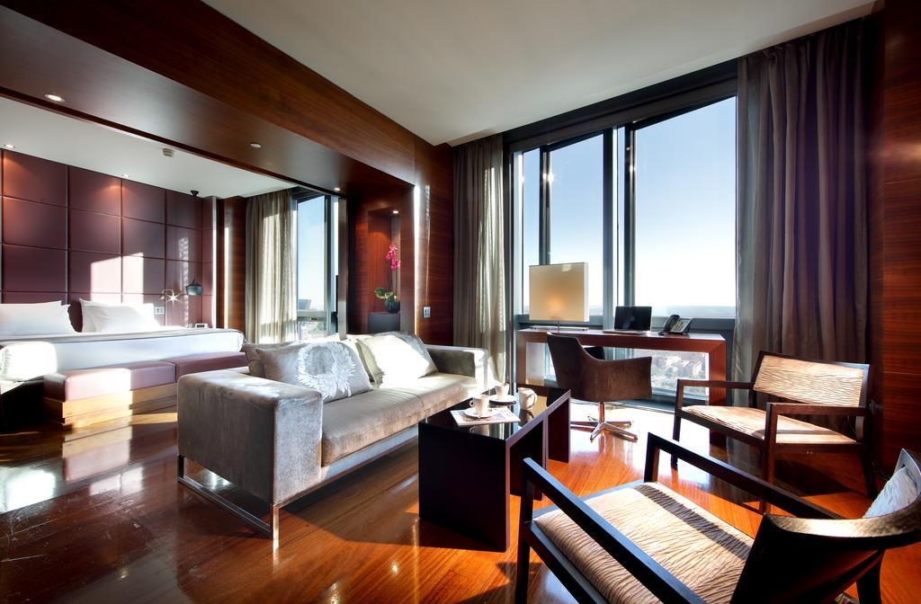 Suite Júnior (2 Adultos + 2 Crianças)
