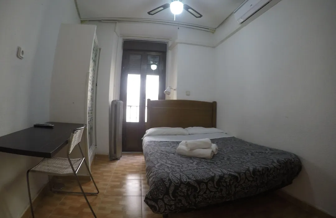 Hostal Los Perales-1