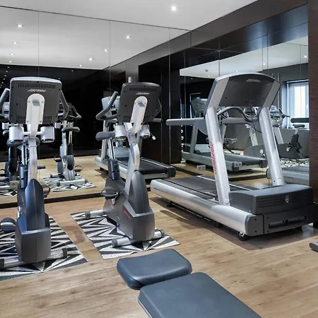 Ac Hotel Carlton Madrid By Marriott-3